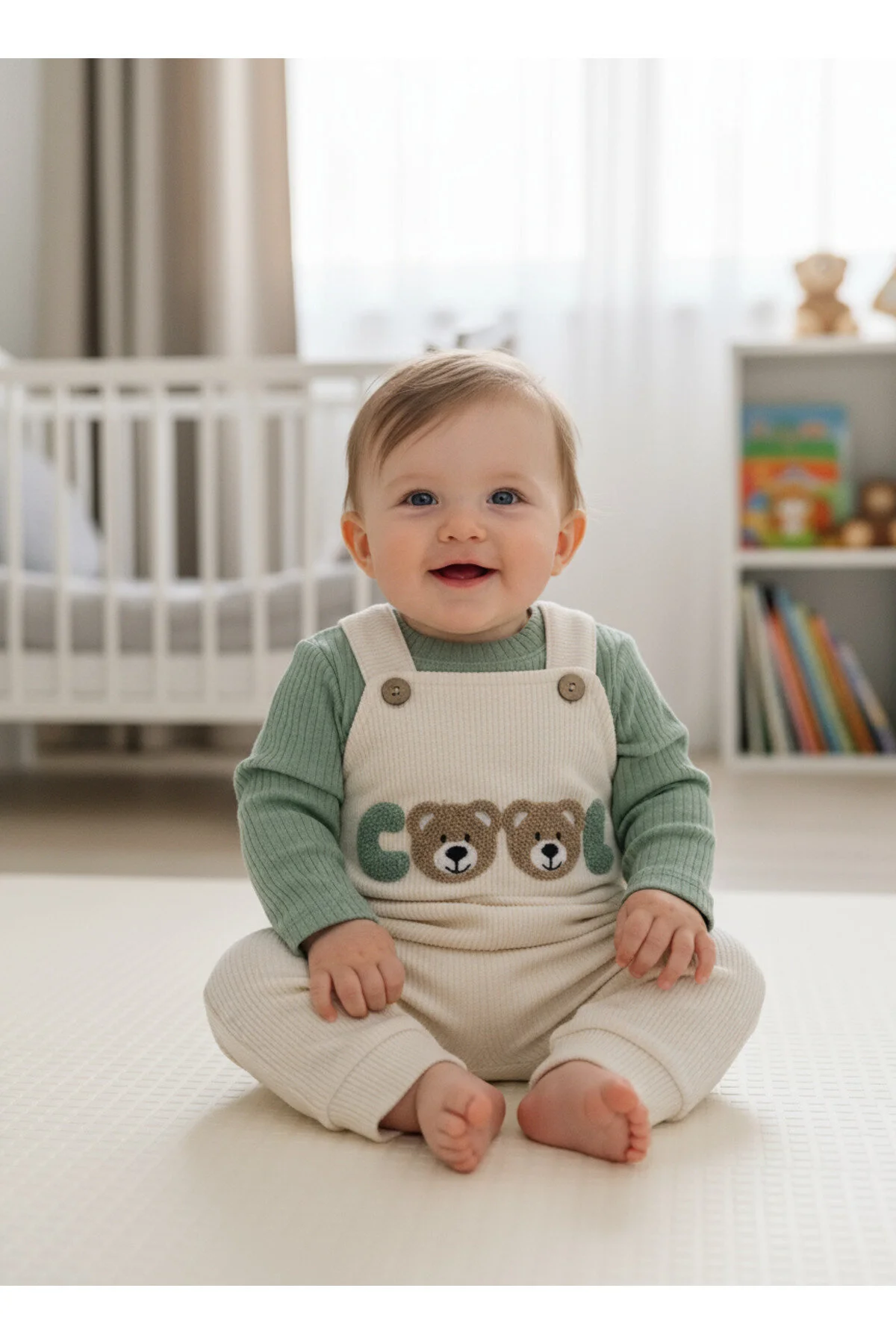 Önü Nakışlı Ahşap Düğmeli % 100 Organik Pamuk Bebek Salopet Takım
