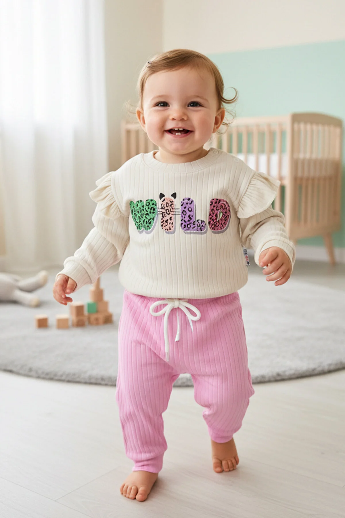 Fitilli Kumaş % 100 Pamuk Omuzdan Çıtçıtlı Wild Baskılı Kız Bebek Takım 12-18-24 Ay